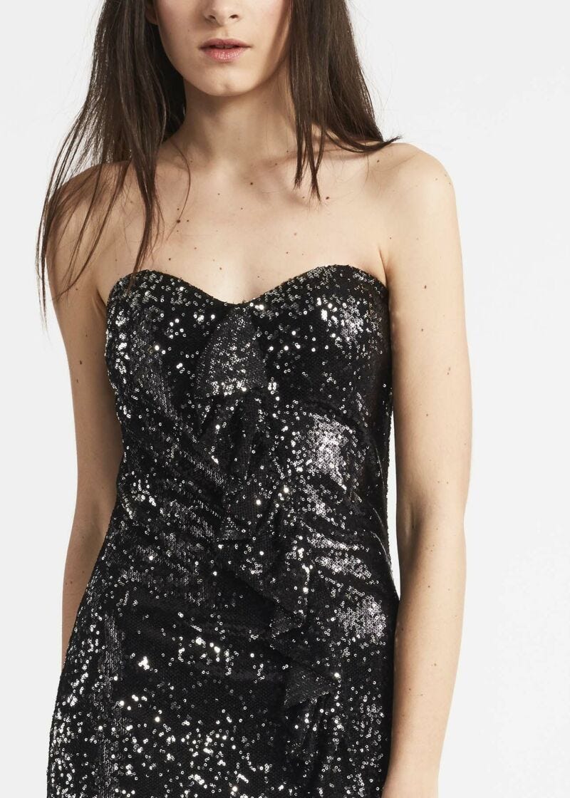 Abito con paillettes all over