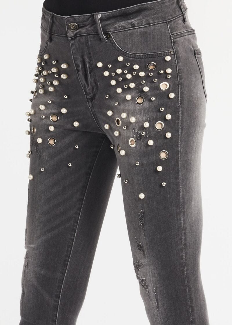 Skinny jeans with jewelled details 