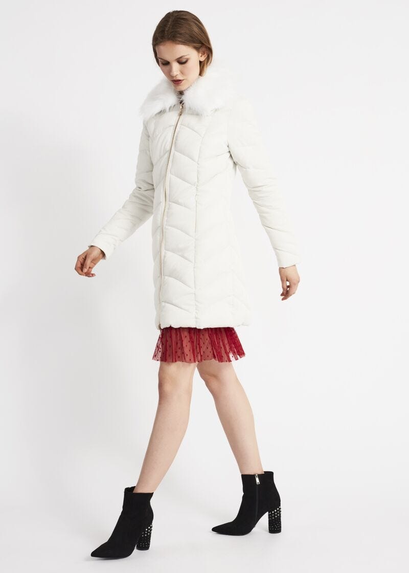Piumino midi con motivo chevron