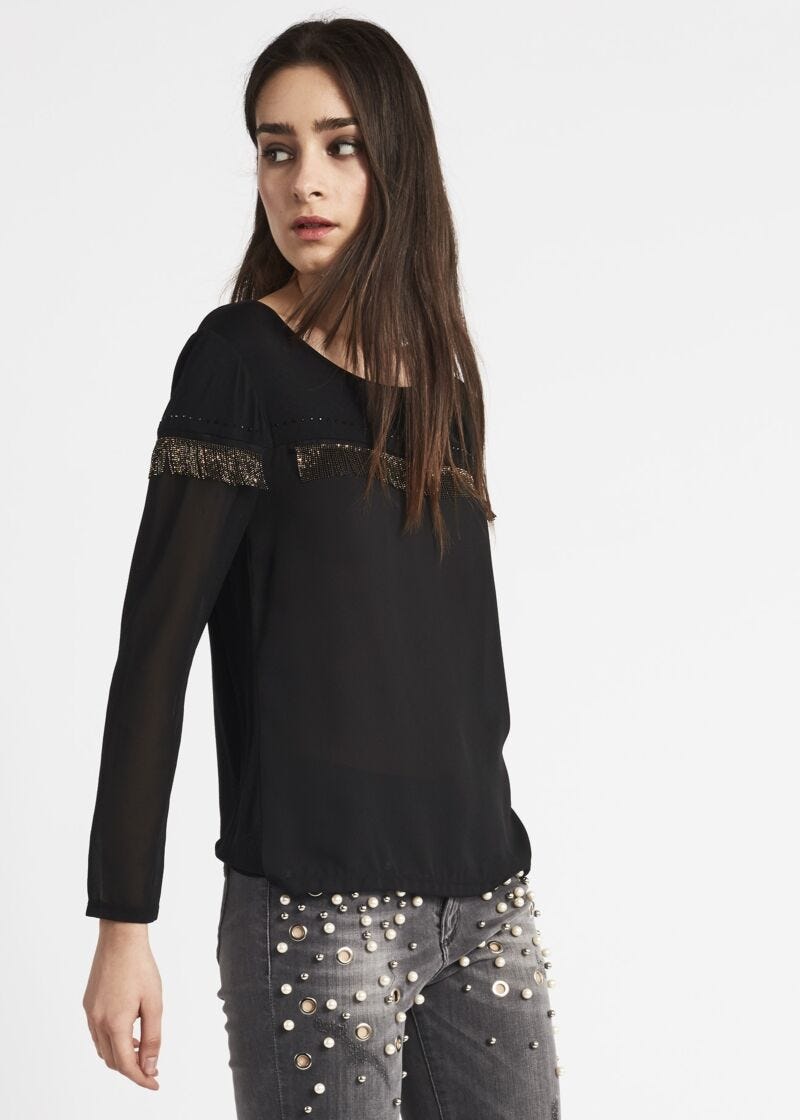 T-shirt with fringes