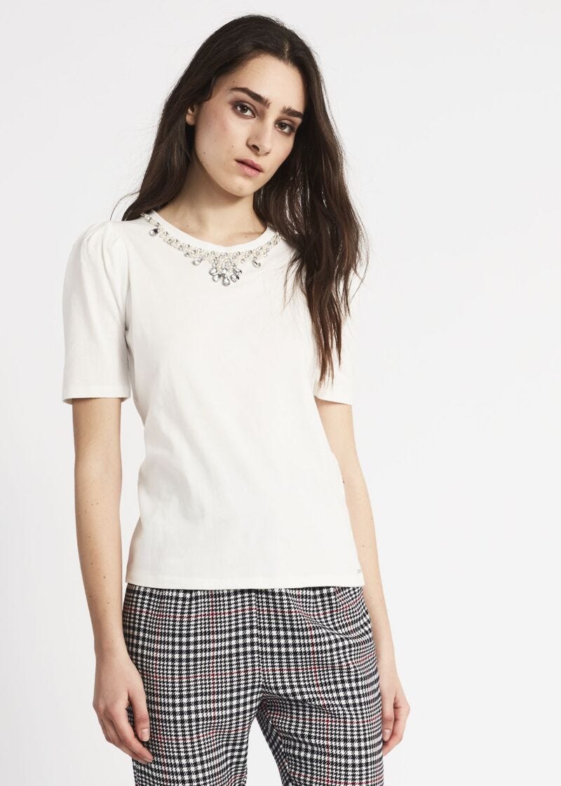 T-shirt with puff sleeves
