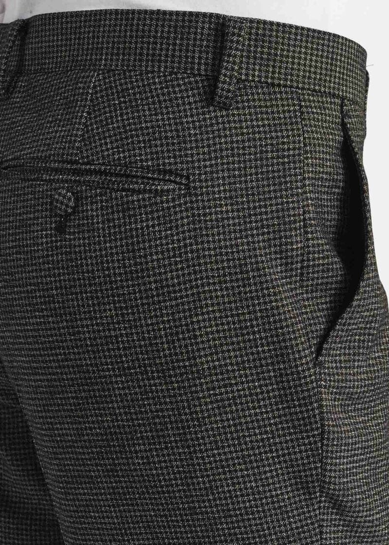 Houndstooth motif suit