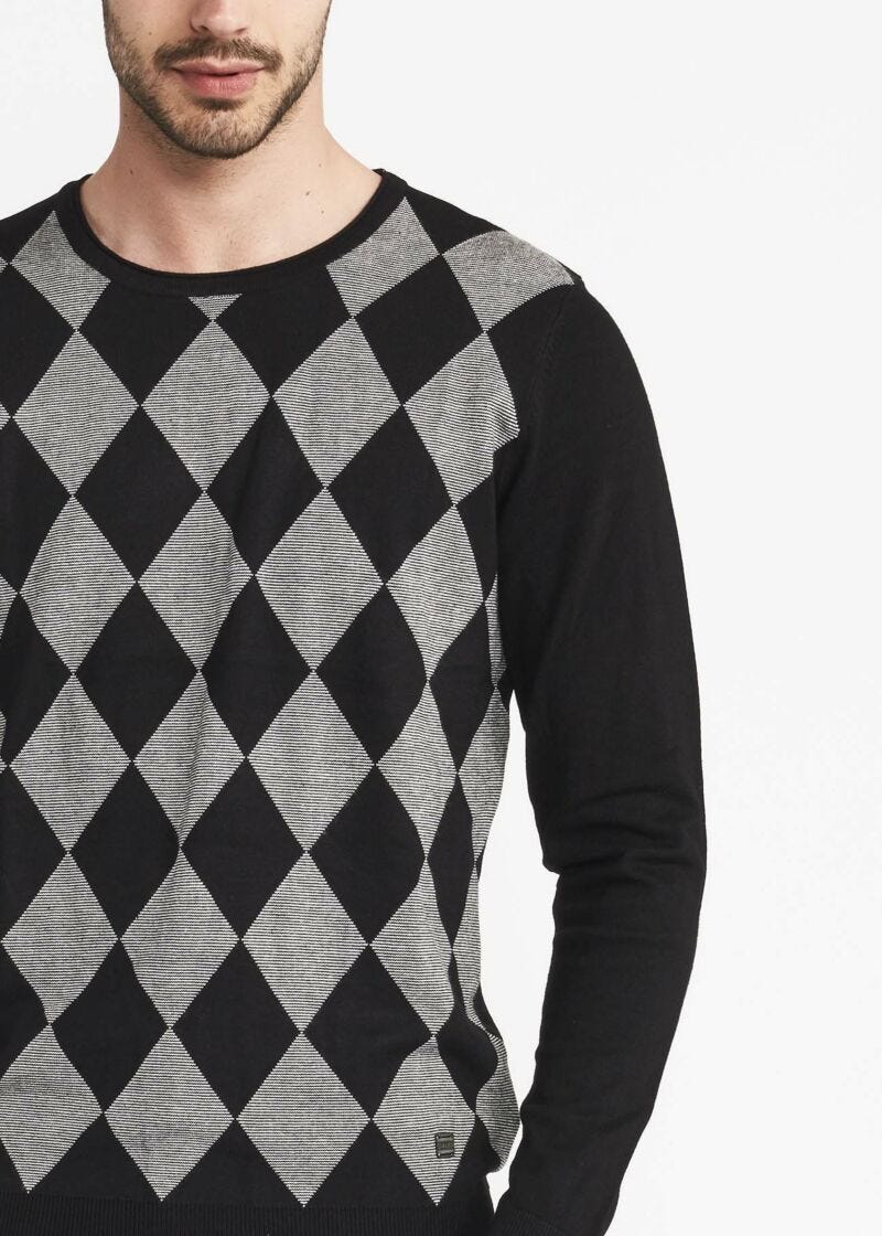 Crew neck jumper with diamond pattern