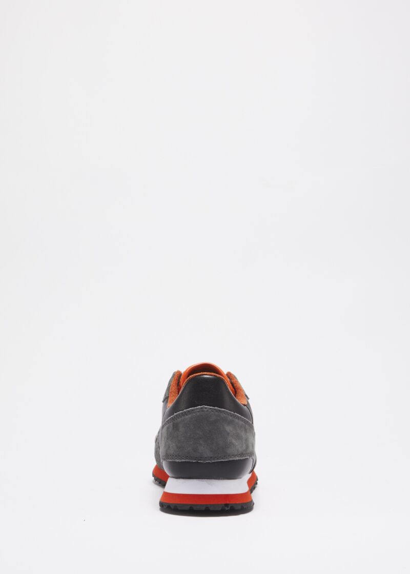 Suede leather trainers