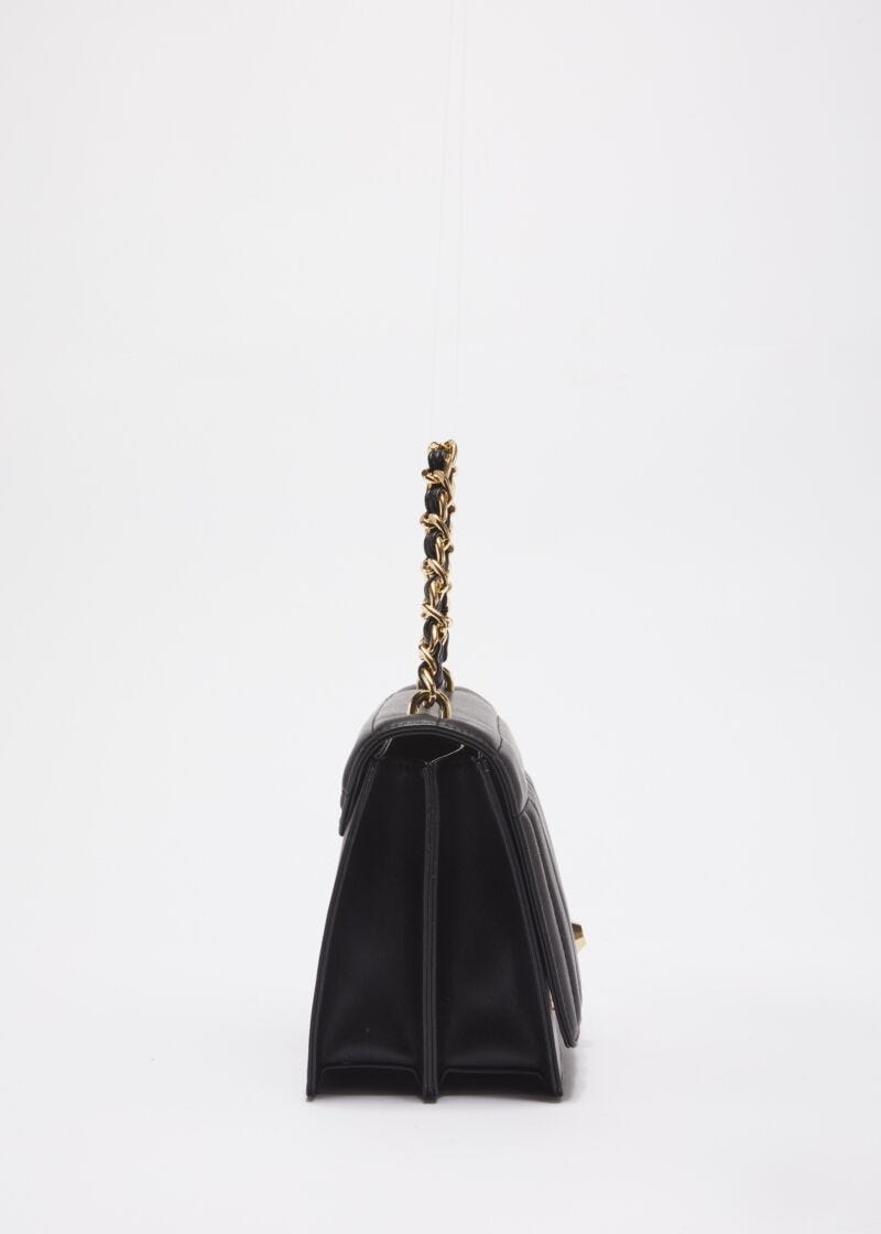 Strap in quilted faux leather