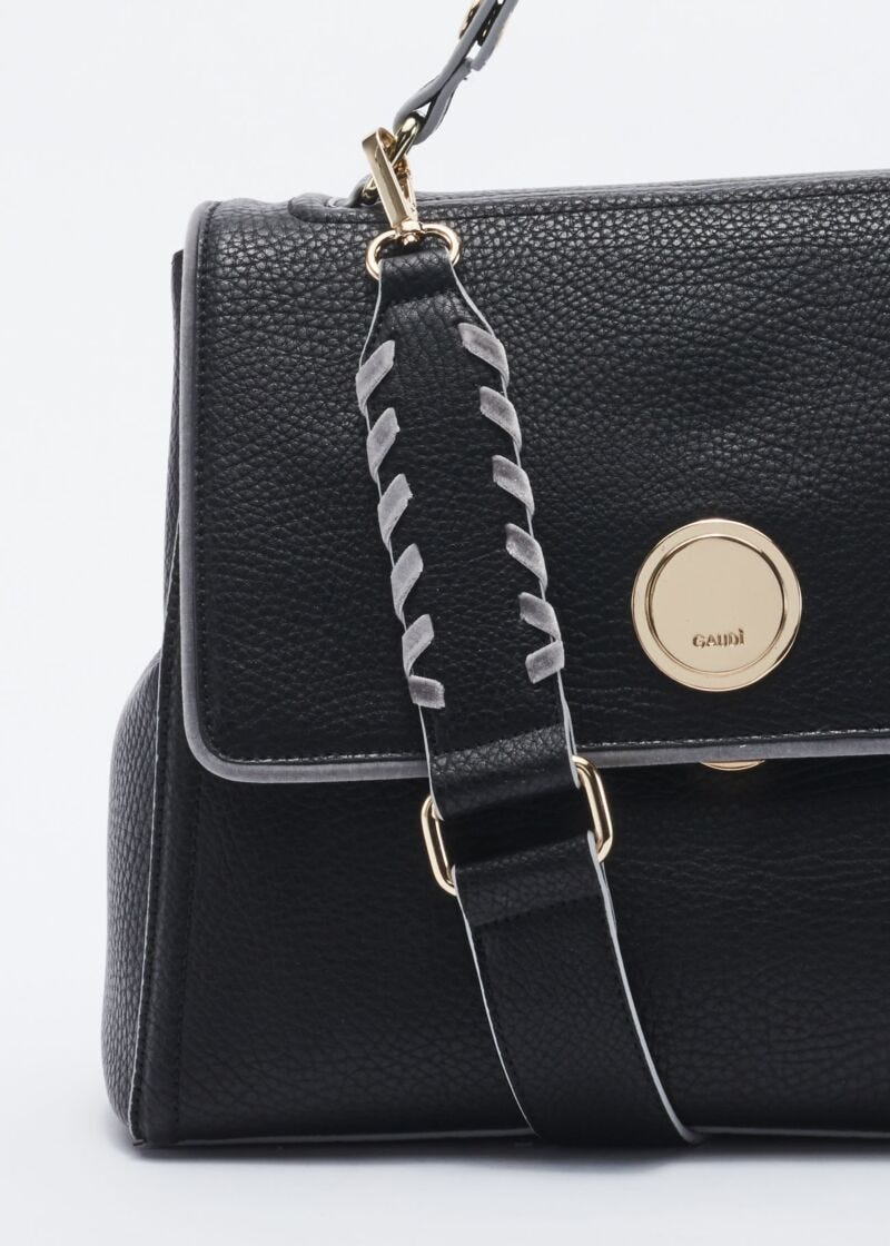 Sac en similicuir avec d&eacute;corations