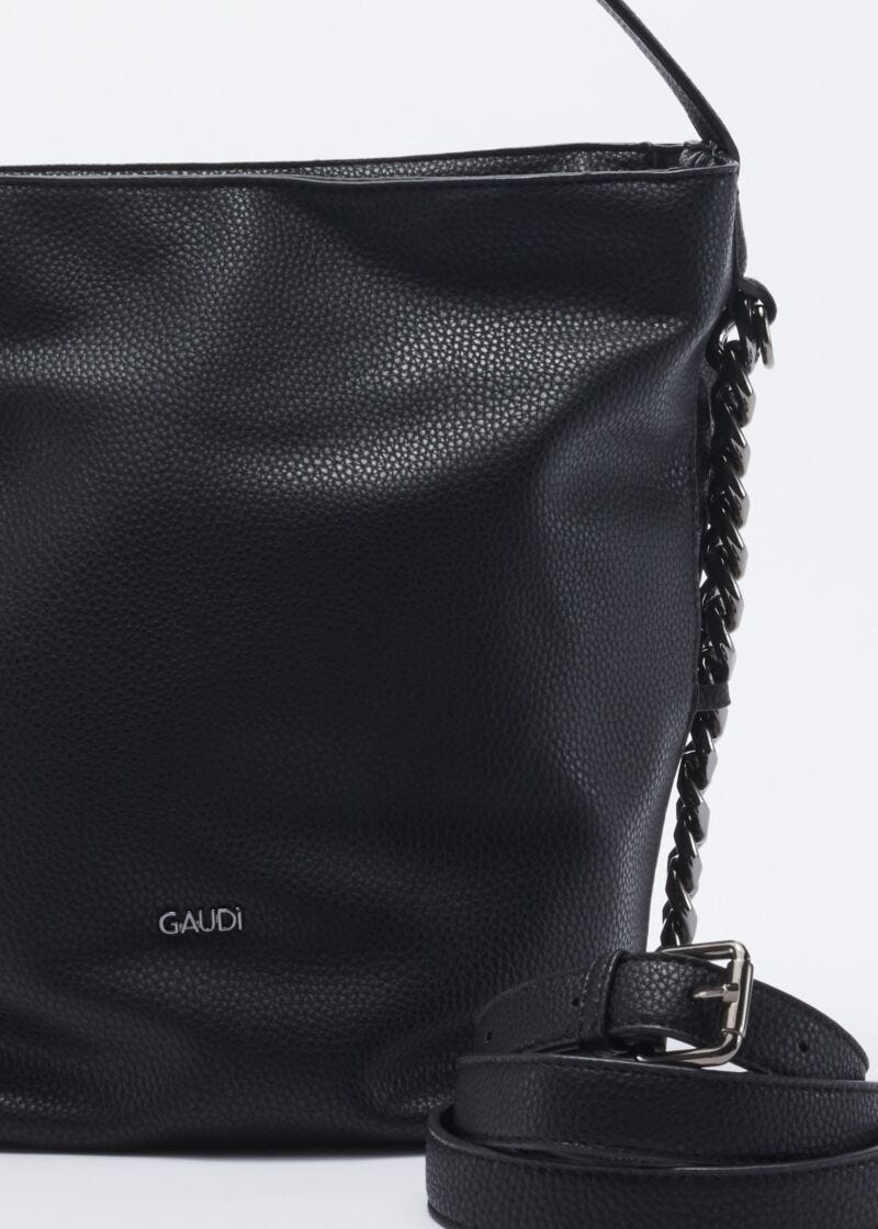 One-shoulder bag with metal chain decoration