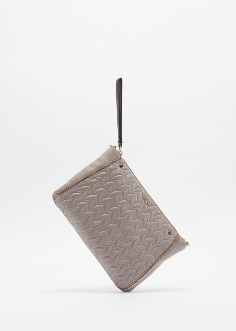 Clutch bag in quilted faux leather