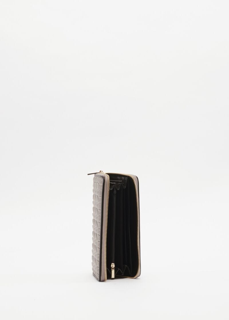 Wallet in quilted faux leather