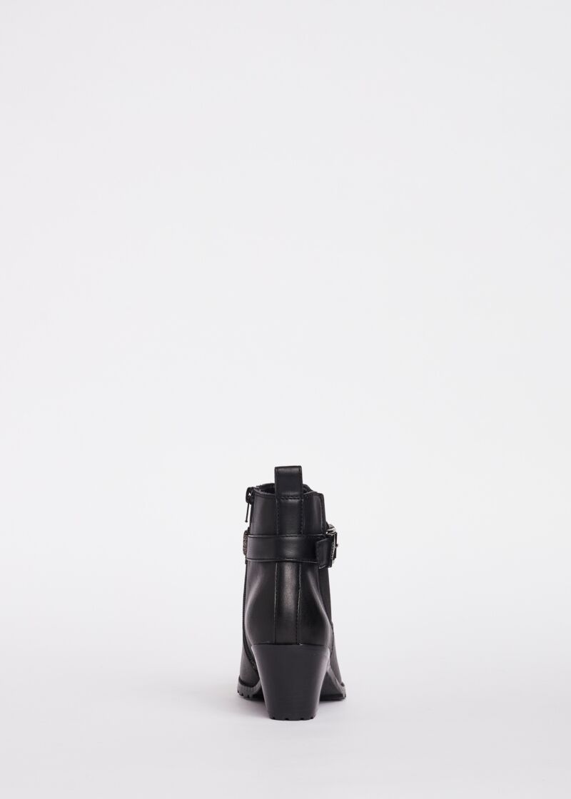 Bottines avec bride