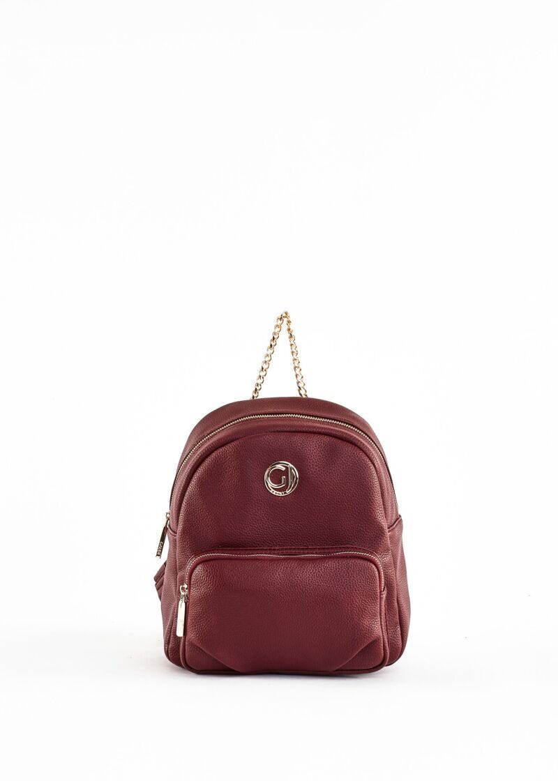 Rucksack with adjustable shoulder straps