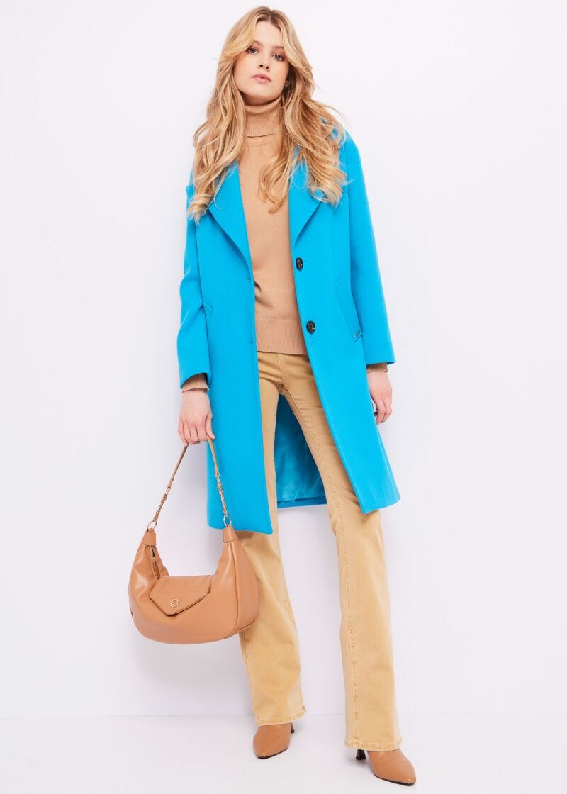 Pantaloni flare