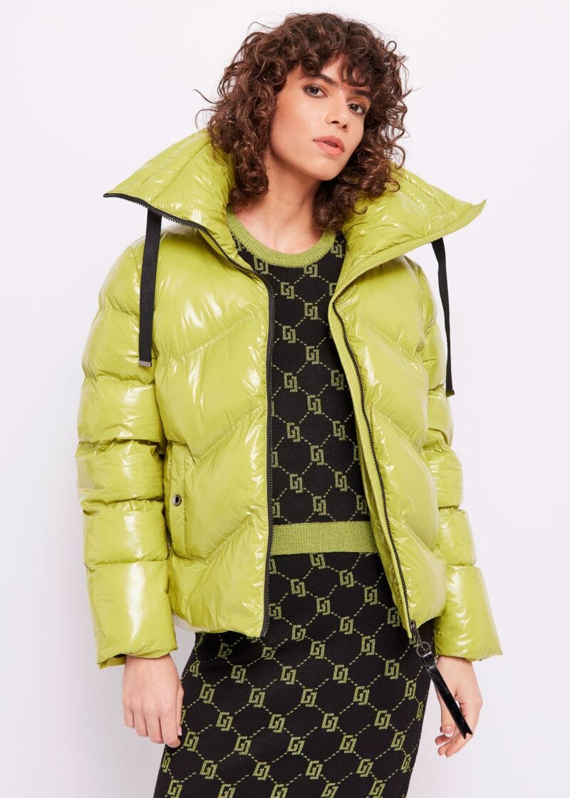 Women’s short down jacket