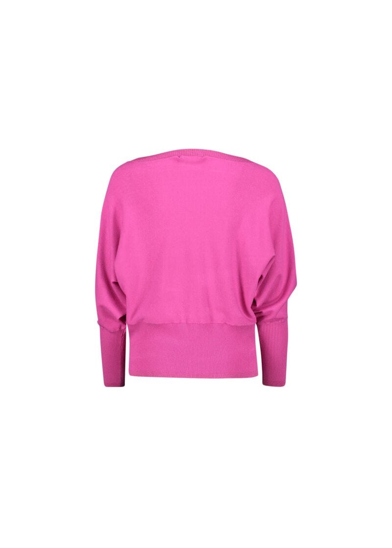Jumper in viscose yarn