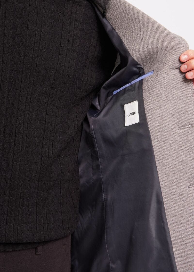 Cappotto con cappuccio