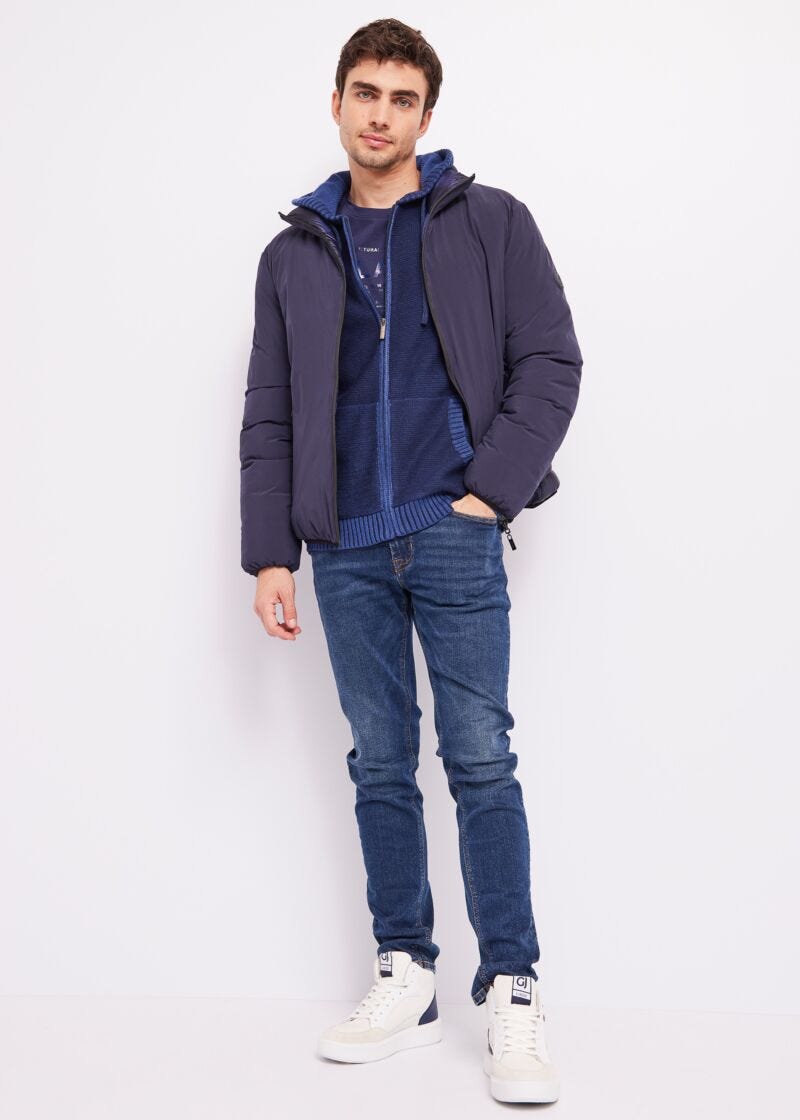 Long-sleeved T-shirt