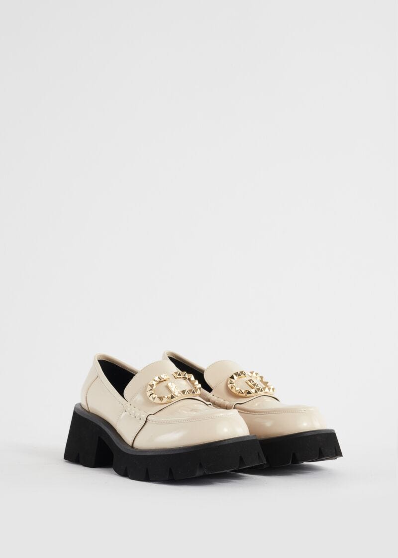 Loafers with logo