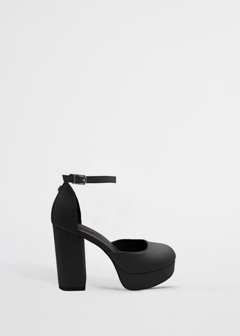 Chaussures babies en similicuir