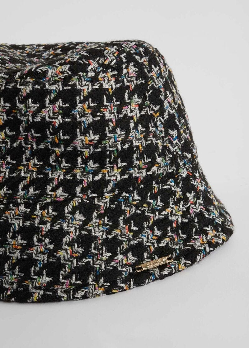 Houndstooth bucket hat