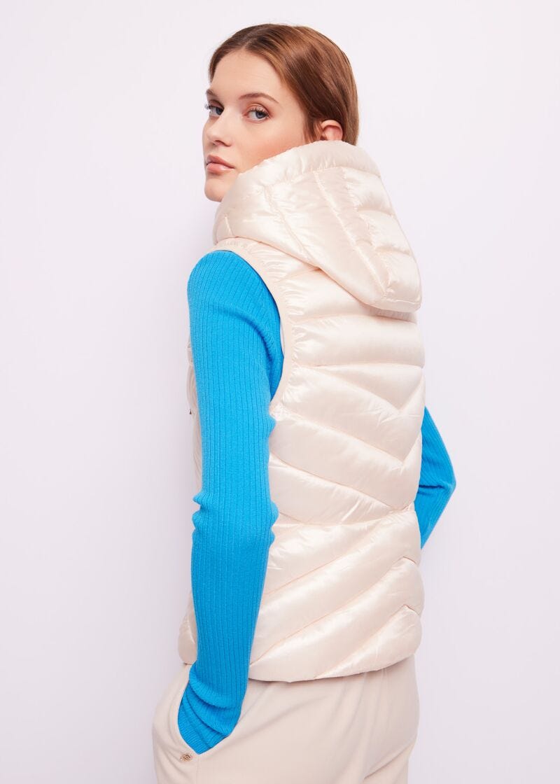 Padded gilet in shiny nylon