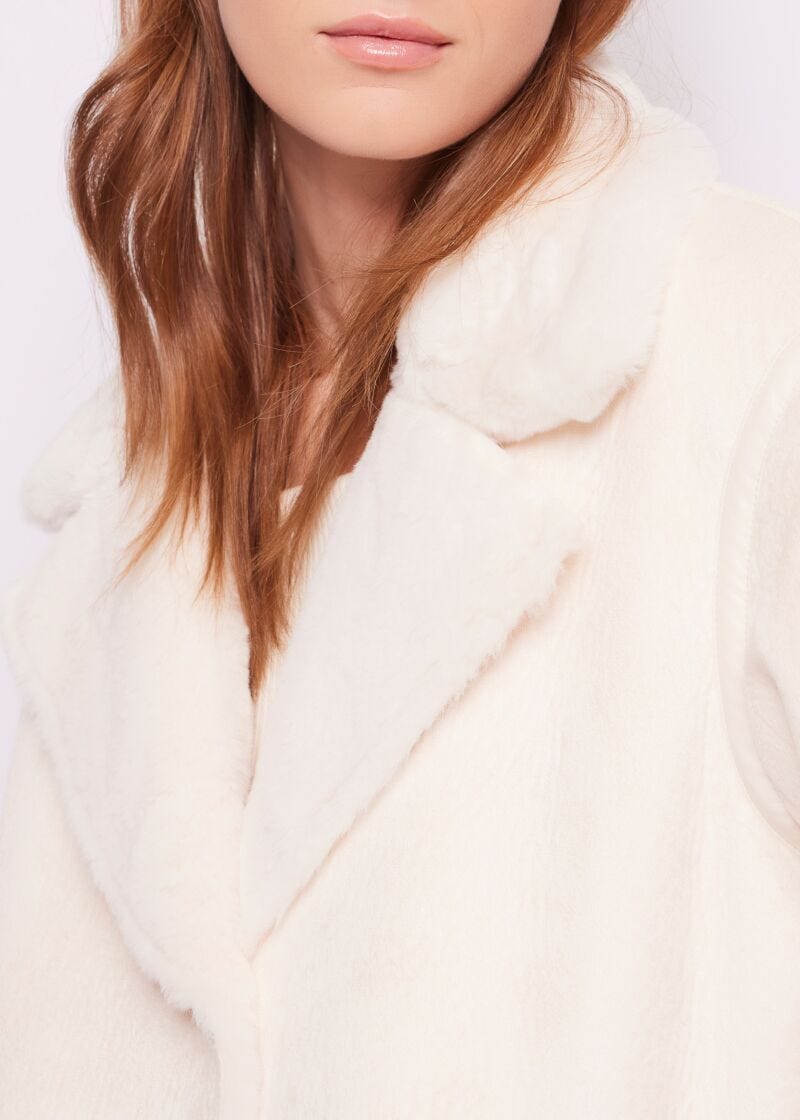 Cappotto in similpelle scomosciata