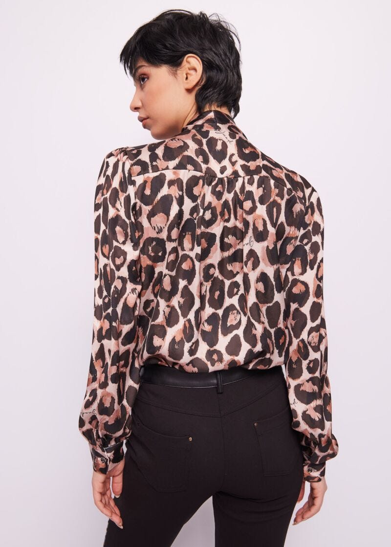 Animalprint satin shirt