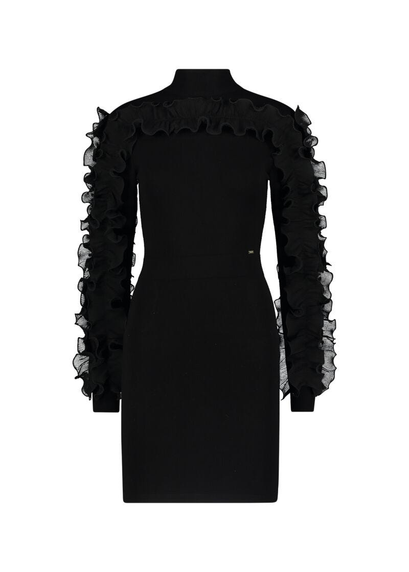 Robe noire en maille avec ruchés