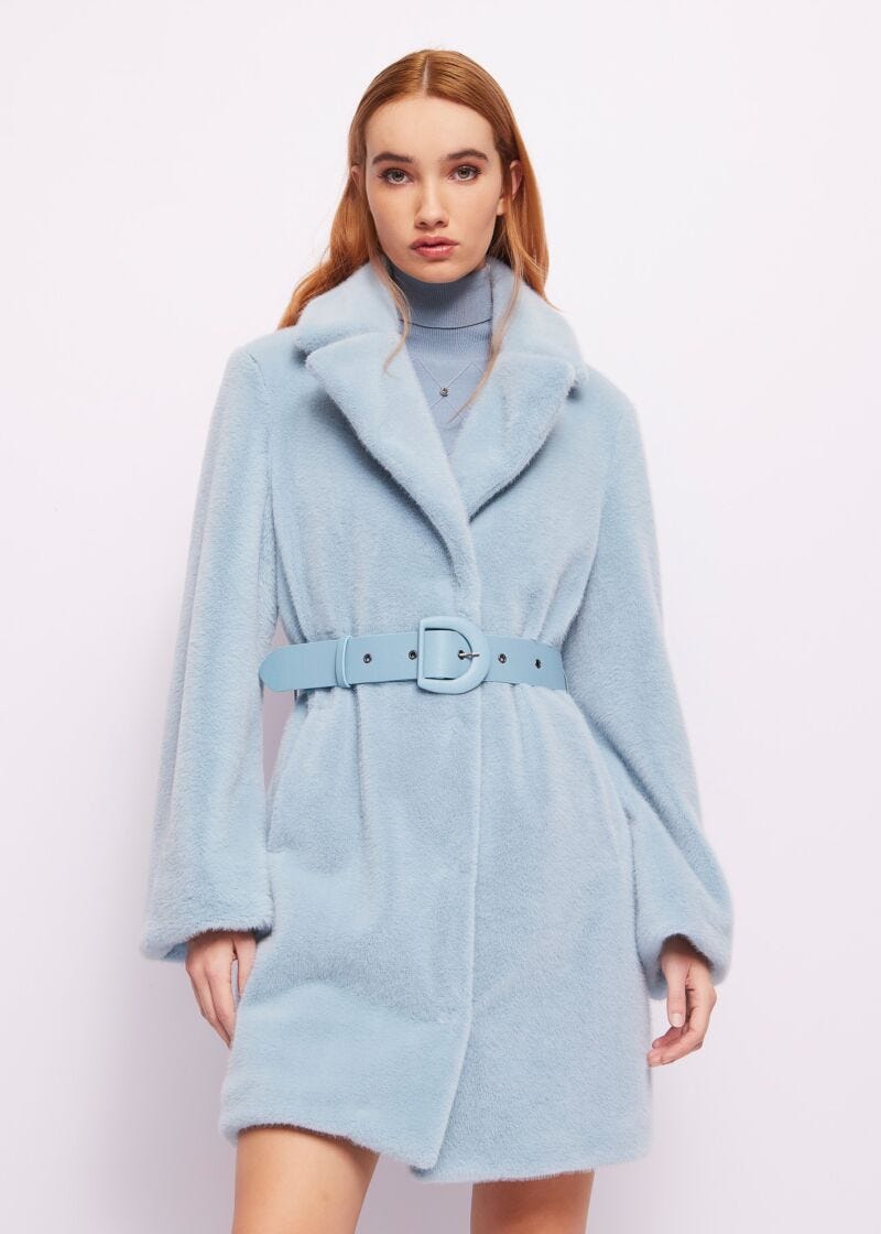 Manteau en fourrure synthétique  bleu ciel