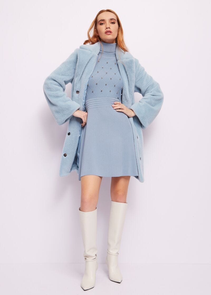 Manteau en fourrure synthétique  bleu ciel