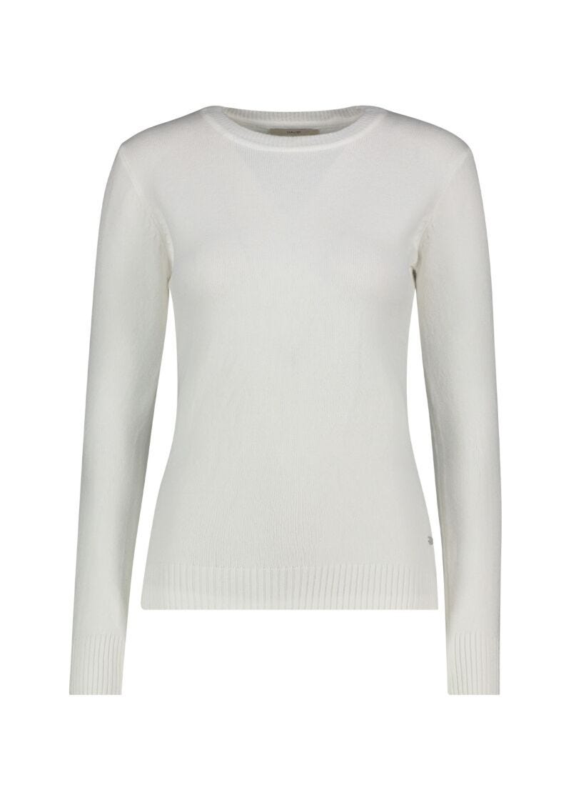 Long-sleeved neckline shirt