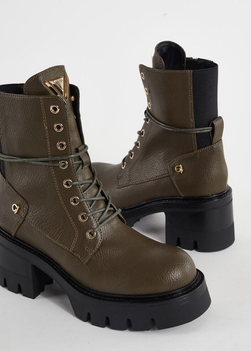 Tumbled, fauxleather ankle boots