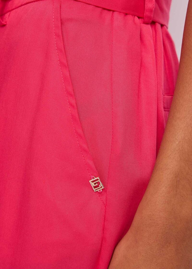 Pantaloni da donna rossi con tasche
