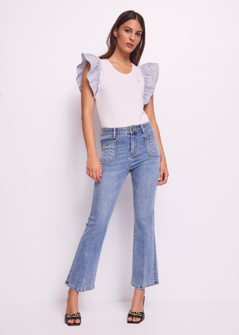 Vaqueros acampanados cropped en algodón para mujer