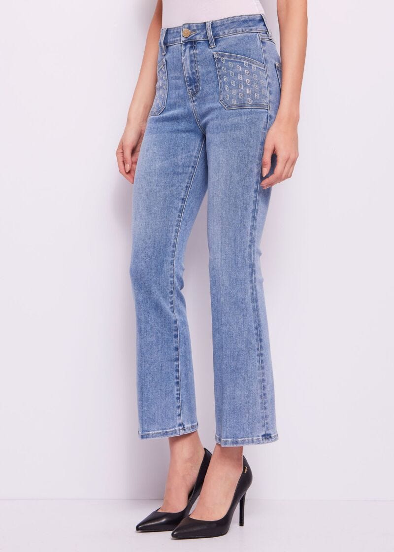 Vaqueros acampanados cropped en algodón para mujer
