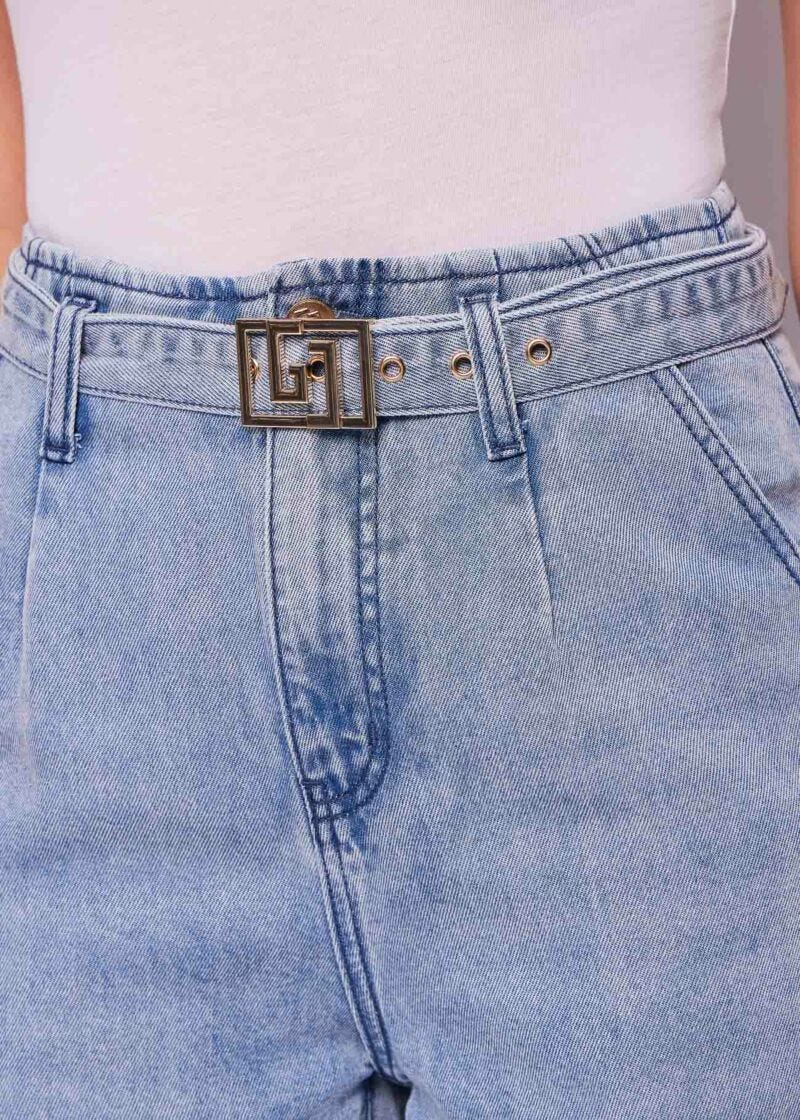 Vaqueros rectos con cinturón para mujer