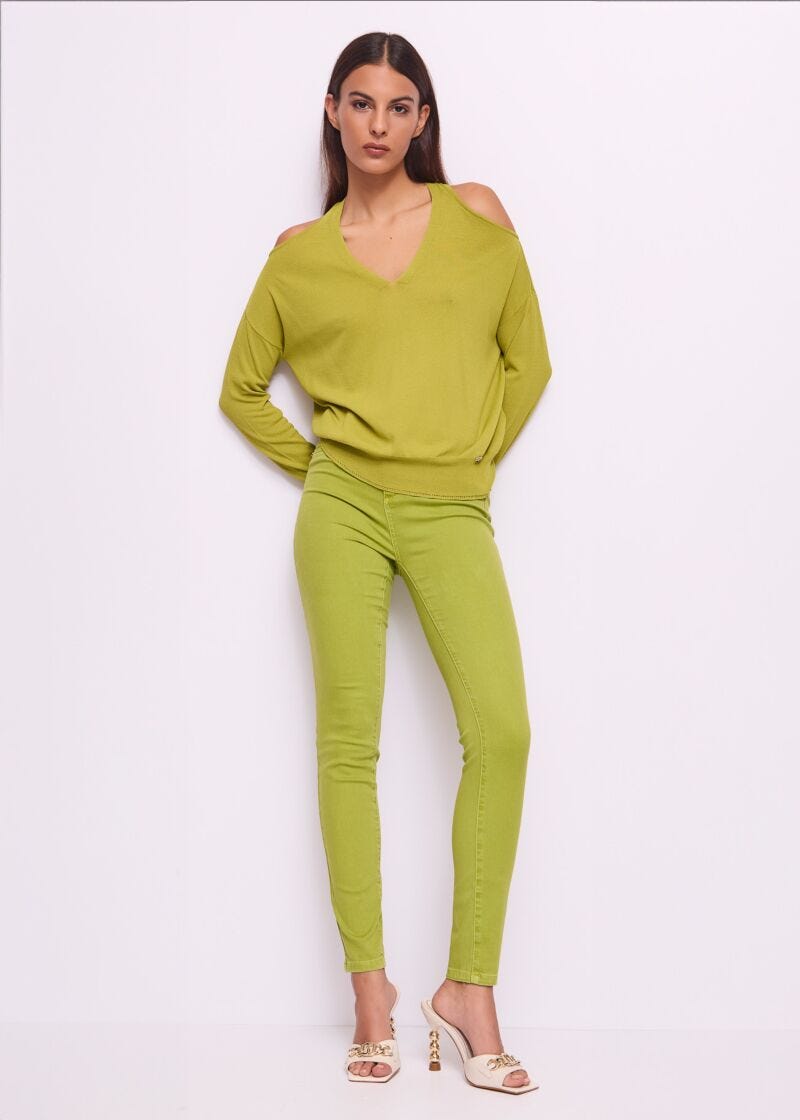Maglia donna verde con scollo a V
