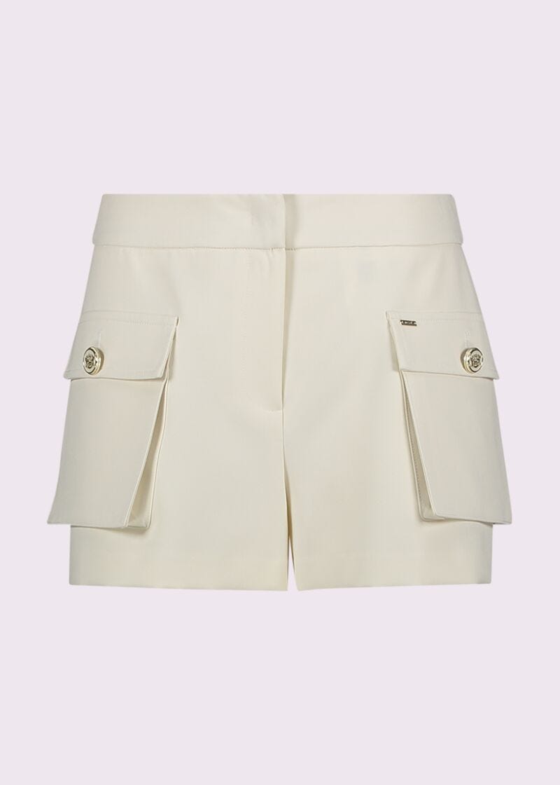 Shorts da donna bianchi con tasche