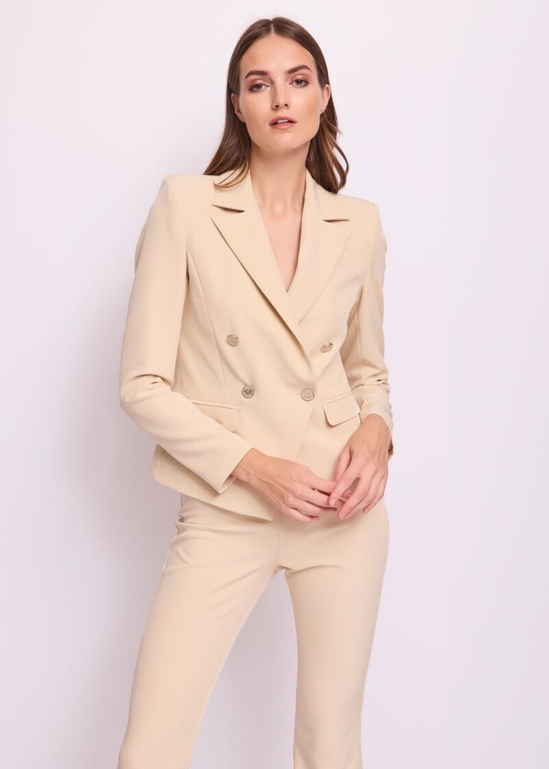 Blazer da donna beige doppiopetto