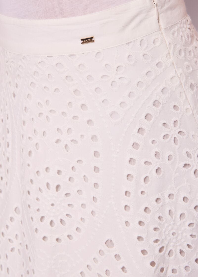 Jupe noire en dentelle et coton