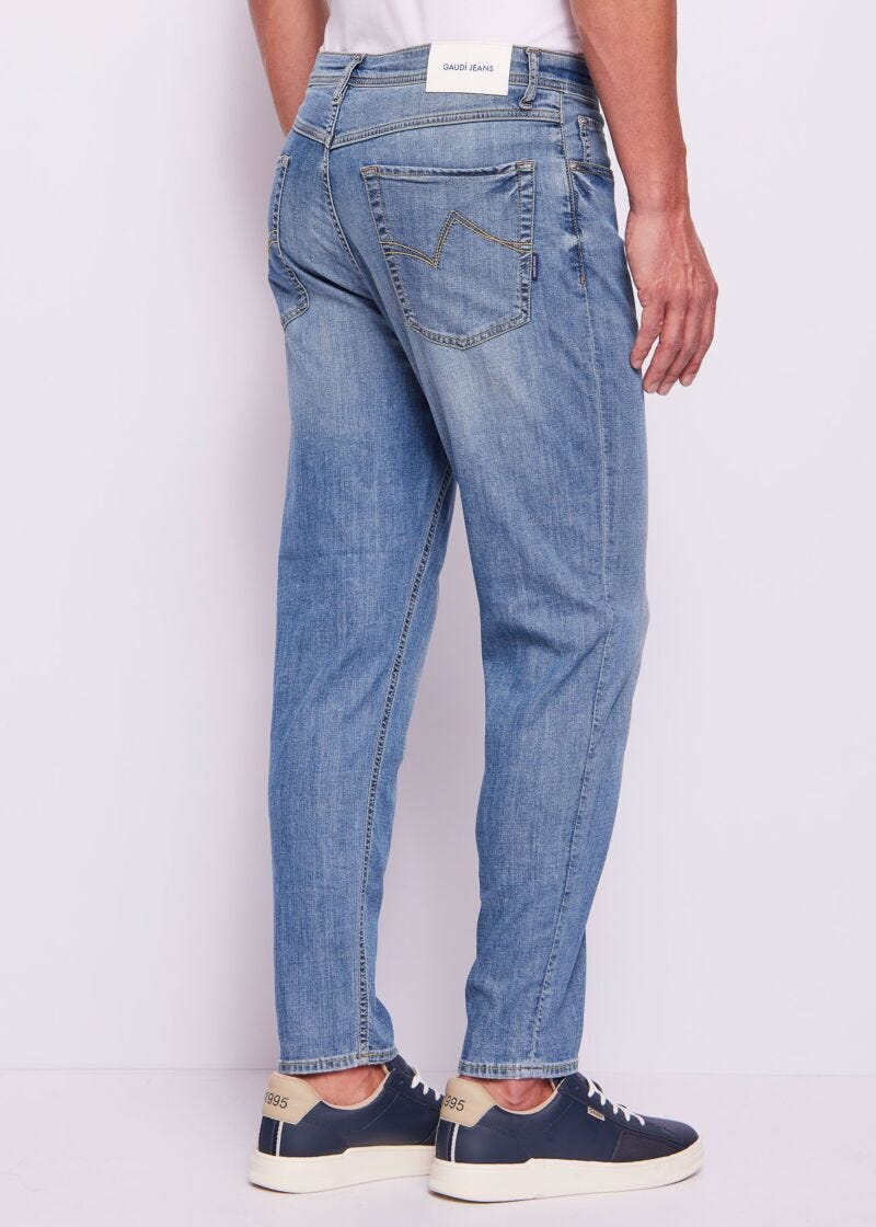 Jean tapered en coton effet usé pour homme