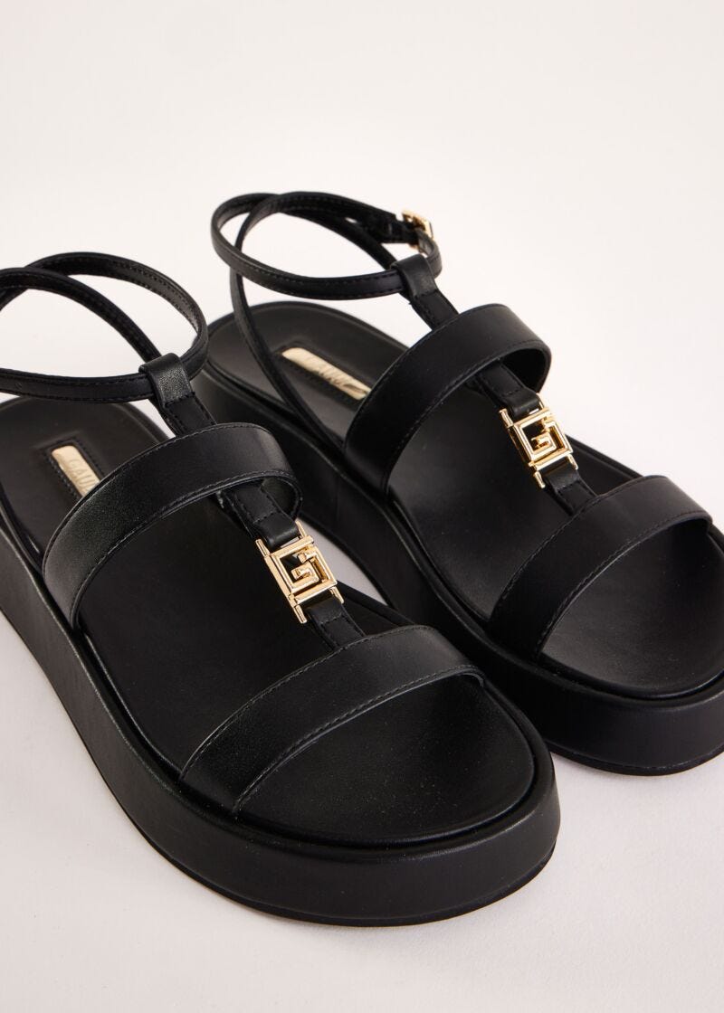 Sandales noires en matière synthétique