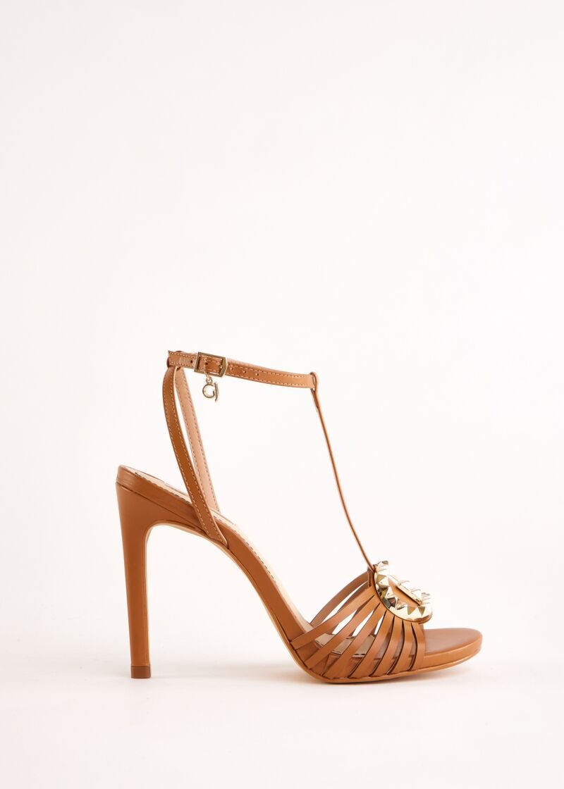 Beige leather sandals