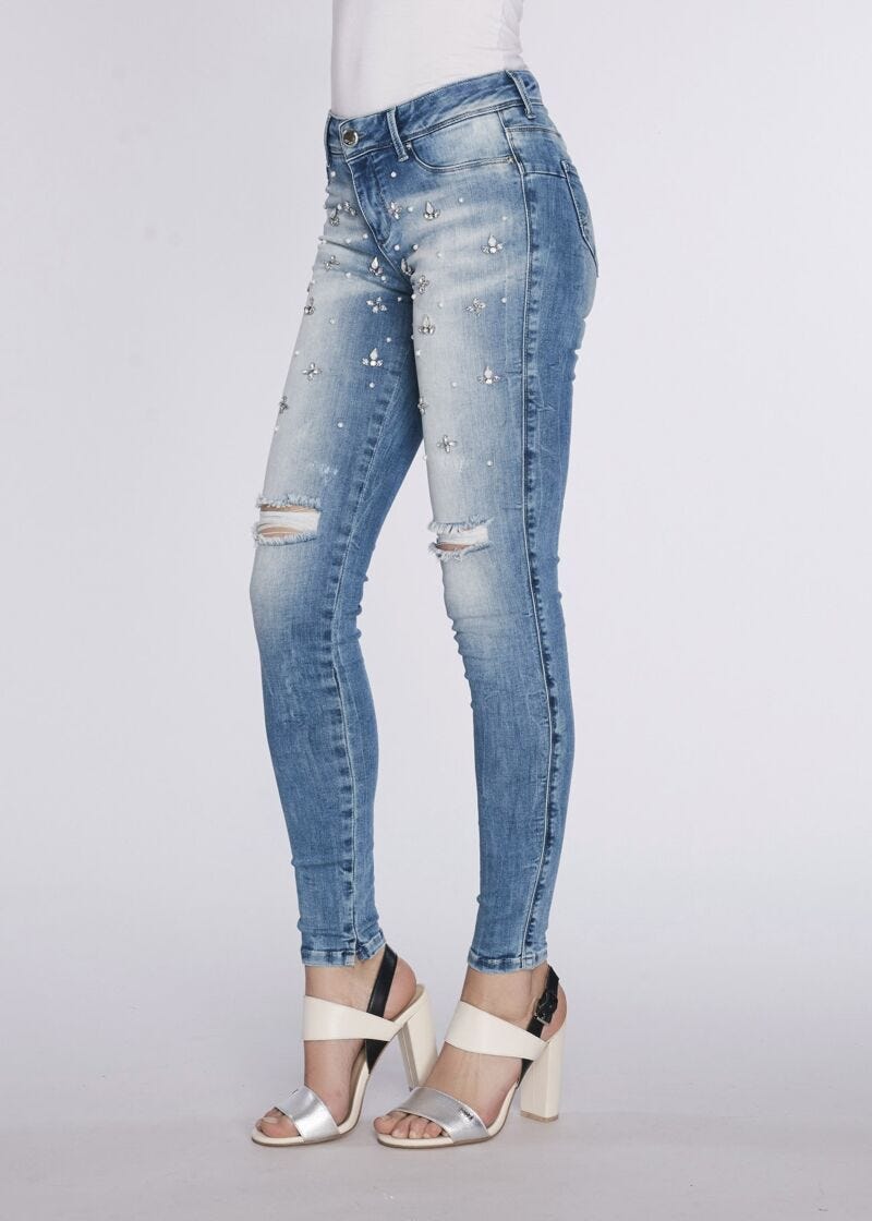 Skinny jeans with gems