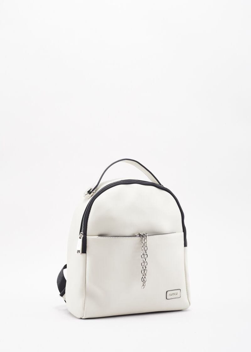 Backpack with adjustable shoulder straps