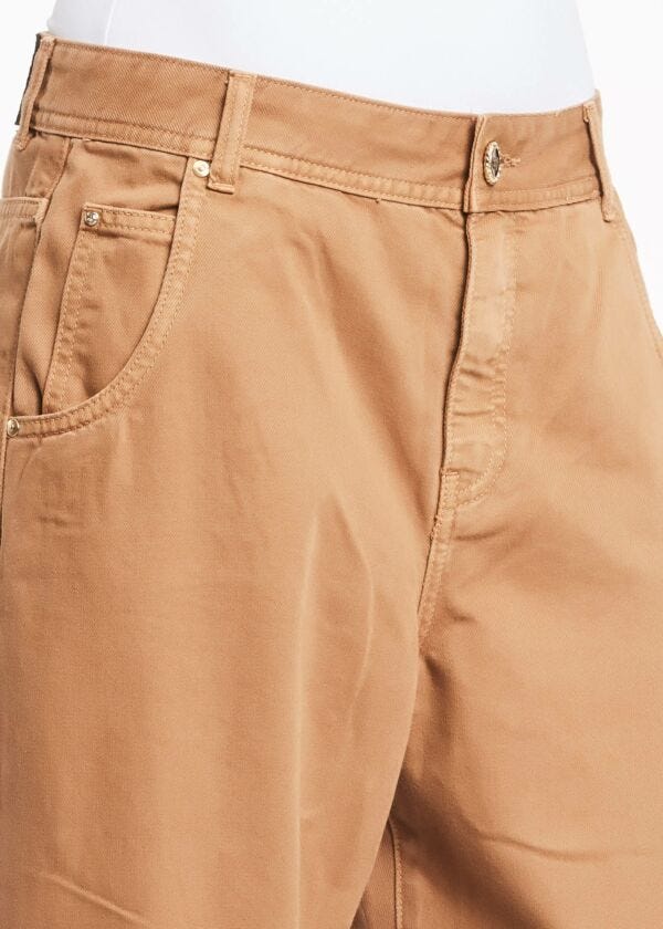 Slouchy trousers