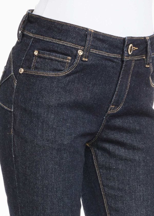 Jeans with turn-up hem