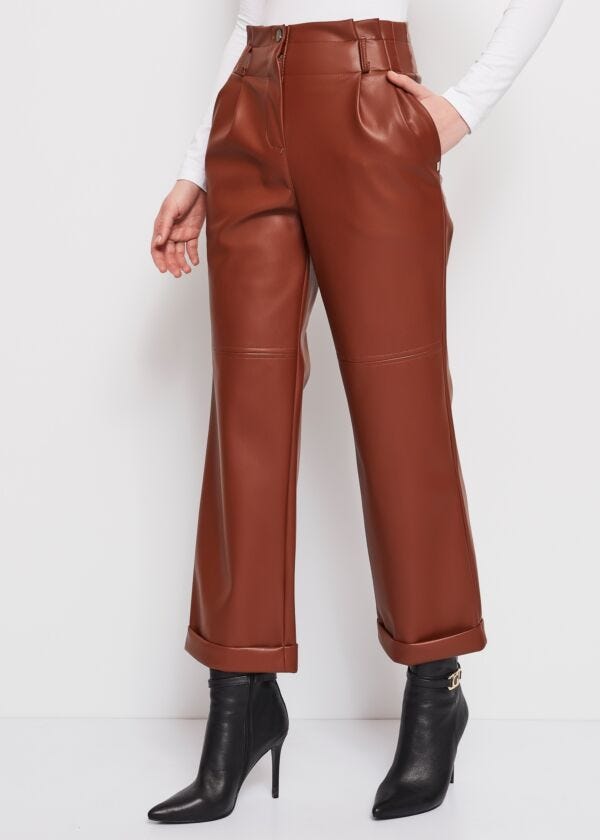 Pantalon court en similicuir