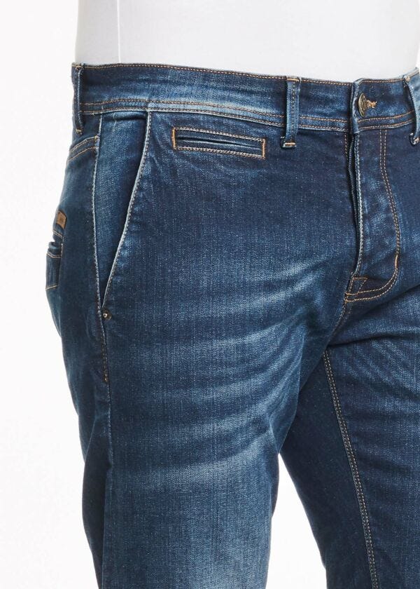 Slim-fit chino jeans