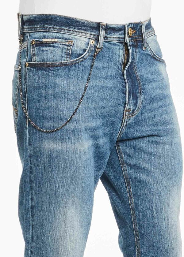 Regular waist jeans