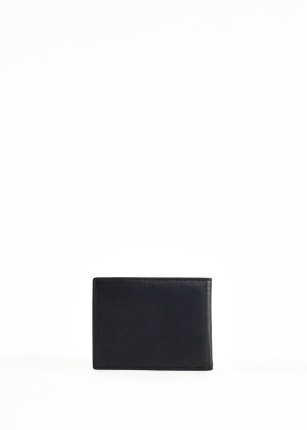 Wallet with coloured stitching